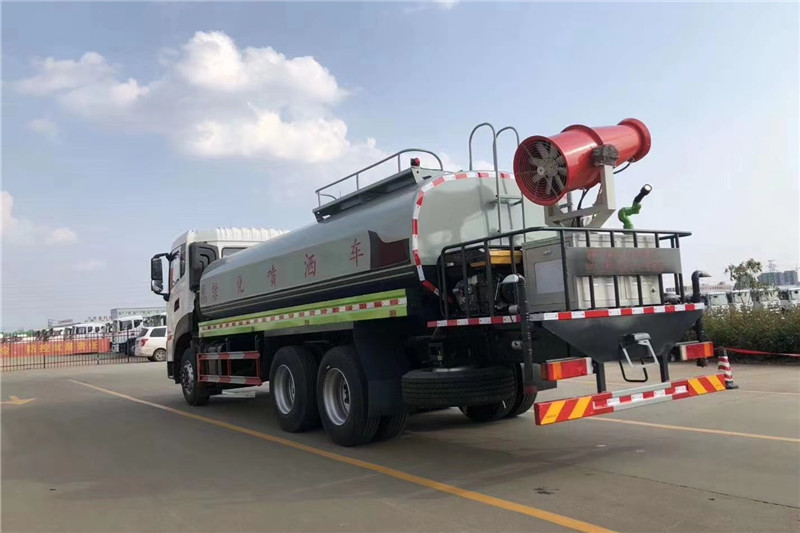 東風天龍后八輪20噸噴霧車，國六綠化噴灑車